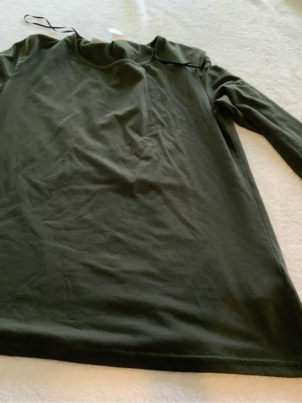 Women’s Long-Sleeve Crew Neck Shirt - Olive Green nwot size Large. SKU 3222